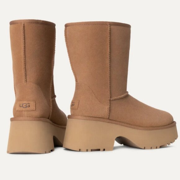 UGG Women's Classic Short New Heights - Picture 5 of 11